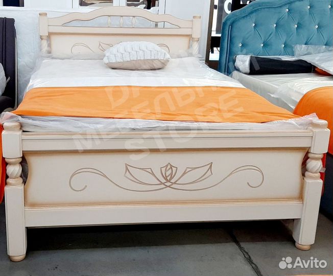 Кровать Бежевый массив