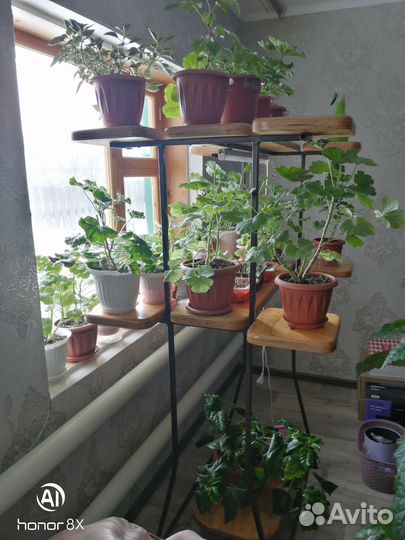 Подставка для цветов напольная металлическая