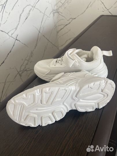 Кроссовки для девочки 31 размер