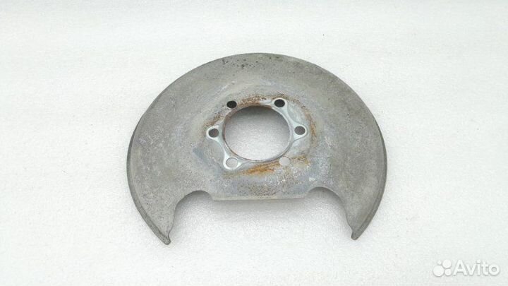 Пыльник тормозного диска задний Mitsubishi