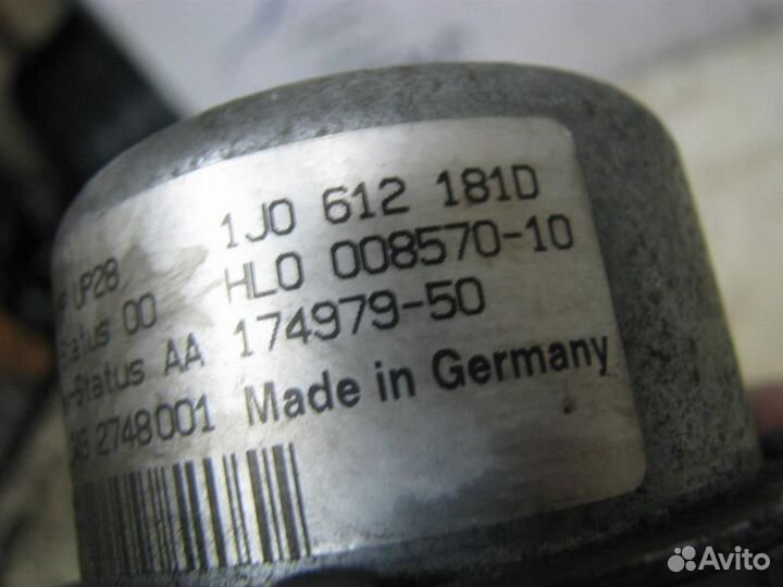 Насос вакуумный VW Passat (B7) 2011-2015