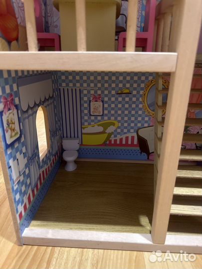 Домик кукольный