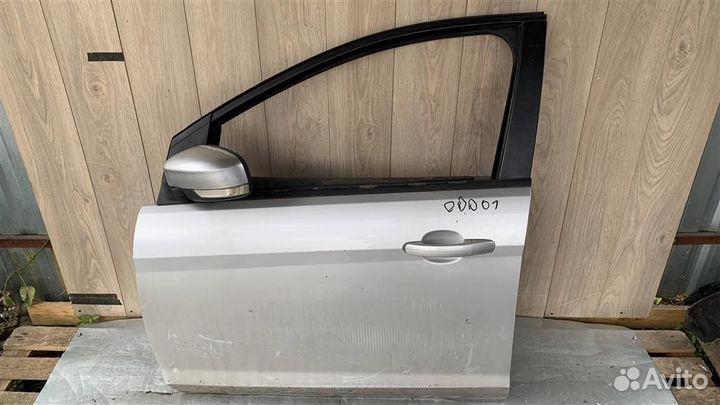 Стекло двери передней левой от Ford Focus II 2005