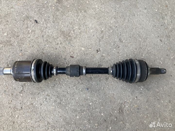 Honda civic 4d привод левый механика 1.8