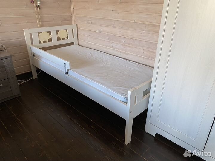 Кровать односпальная IKEA бу