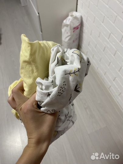 Простынь на резинке для детской кроватки