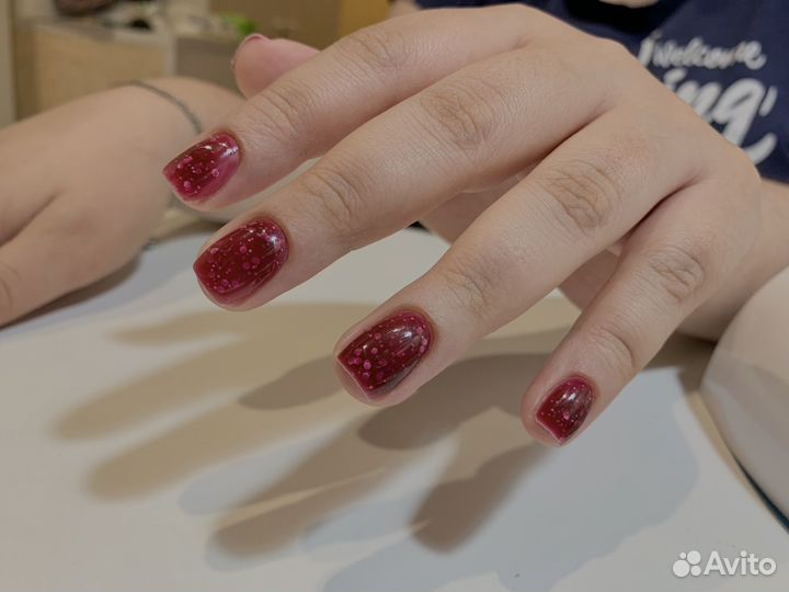 Маникюр и педикюр