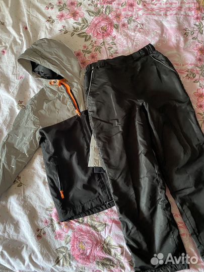 Куртка и полукомбинезон 128-134размер