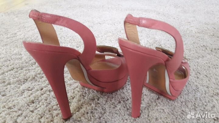 Босоножки Pollini, Италия