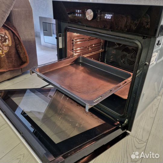 Духовой шкаф Hotpoint Ariston Италия