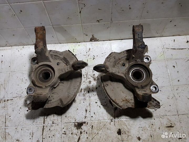 Поворотный кулак Daihatsu Cuore 2001 1.0 АКПП