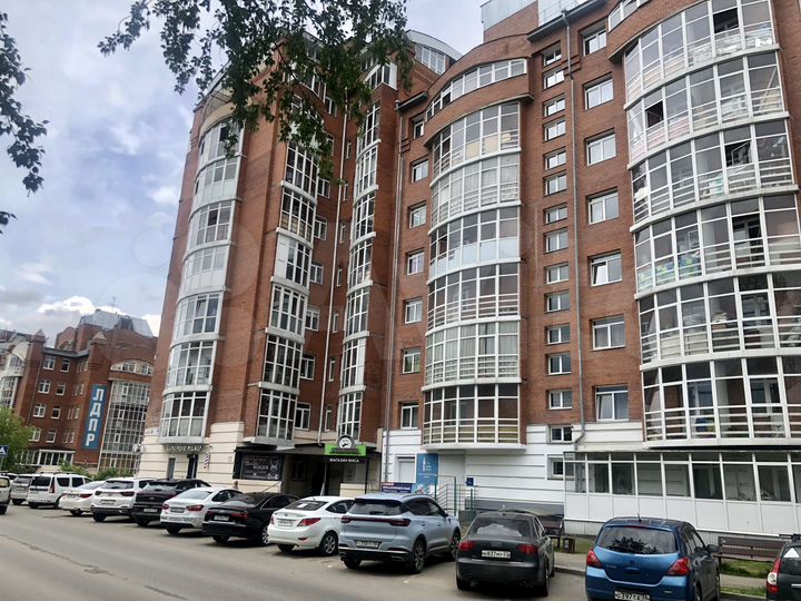 Первый этаж, первая линия, 45 м²