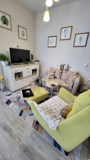 2-к. квартира, 35 м², 1/3 эт.