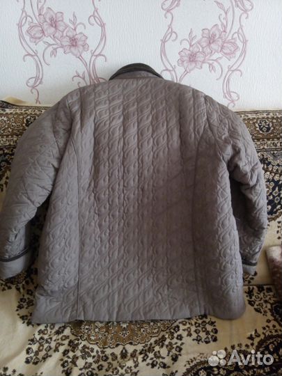 Продам куртку