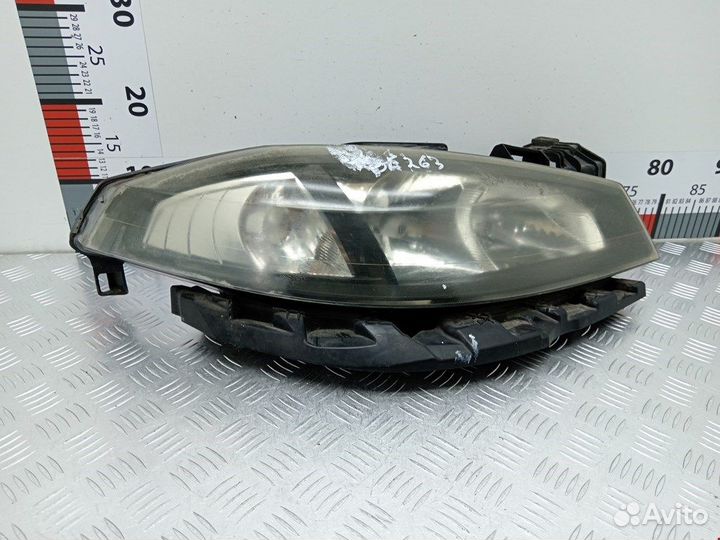 Фара передняя для Renault Laguna 2 89900470