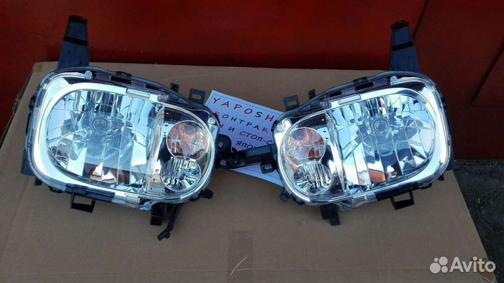 Фары ниссан куб Z-11 2005-2009г рестайлинг