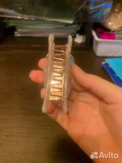 Крабик для волос в виде сердца