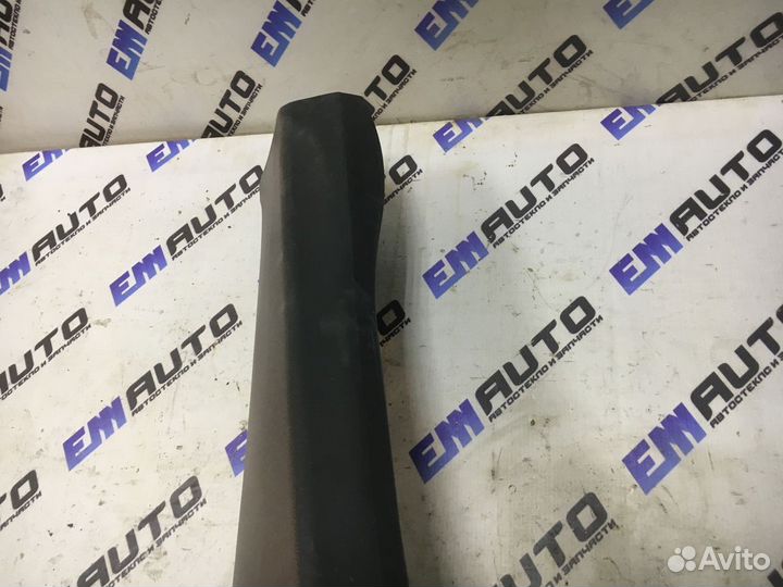 Накладка средней стойки левая Ниссан Примера П12