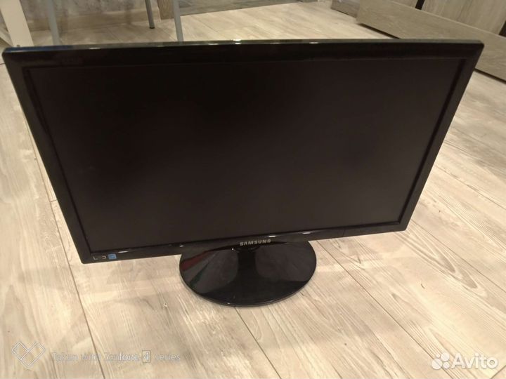 Монитор samsung SA300