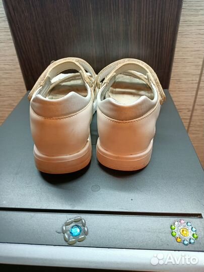 Для девочки обувь 34 35