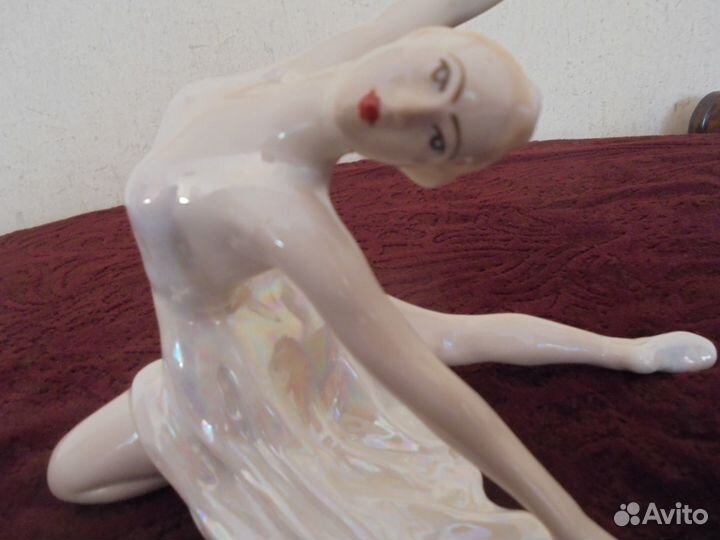 Фарфоровые статуэтки