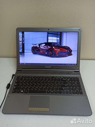 Ноутбук Samsung Intel core i5 2410M/ GT 520M 1Гб