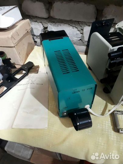 Диапроектор Экран, Ф75-1М фильмоскоп диафильмы ссс