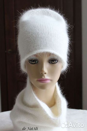 Шапка, варежки, снуд, манишка, бактус