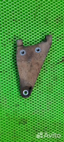 Кронштейн генератора Chevrolet Lanos