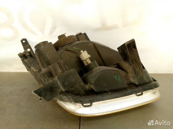 Фара левая правая Suzuki ignis 2004-5 2006г 2007