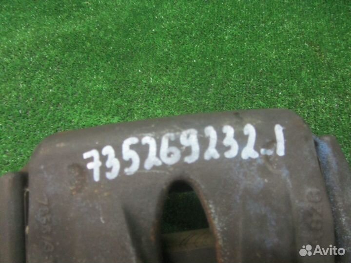 Суппорт Lancia Thesis передний правый