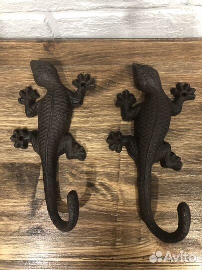 Крючки чугунные