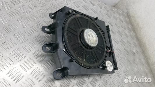 Сабвуфер BMW 5 E60/E61 (8NI21Q102)