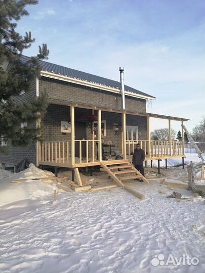 Бригада строителей