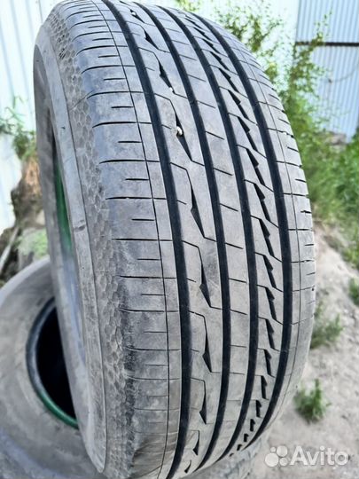 Bridgestone Alenza 001 265/65 R17