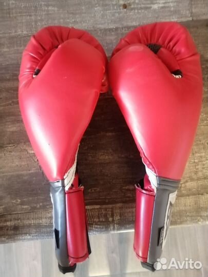 Боксерские перчатки 12 oz everlast