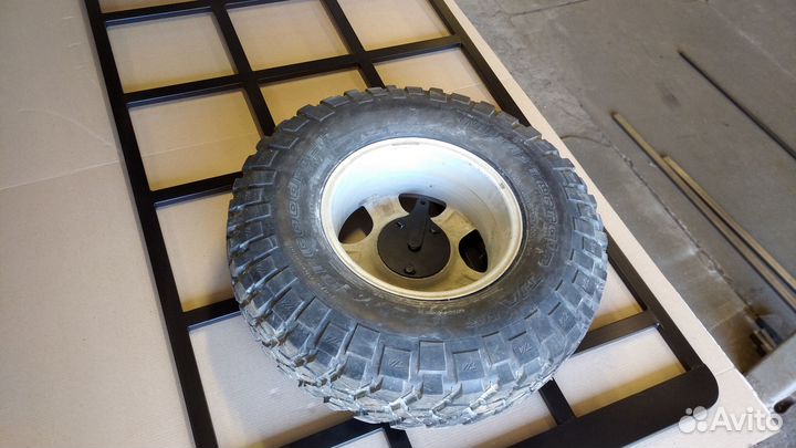 Крепление запасного колеса на крышу УАЗ Патриот