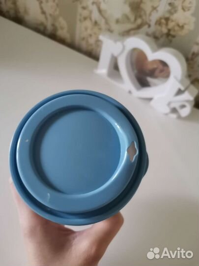 Стакан с крышкой 550 мл. с декором