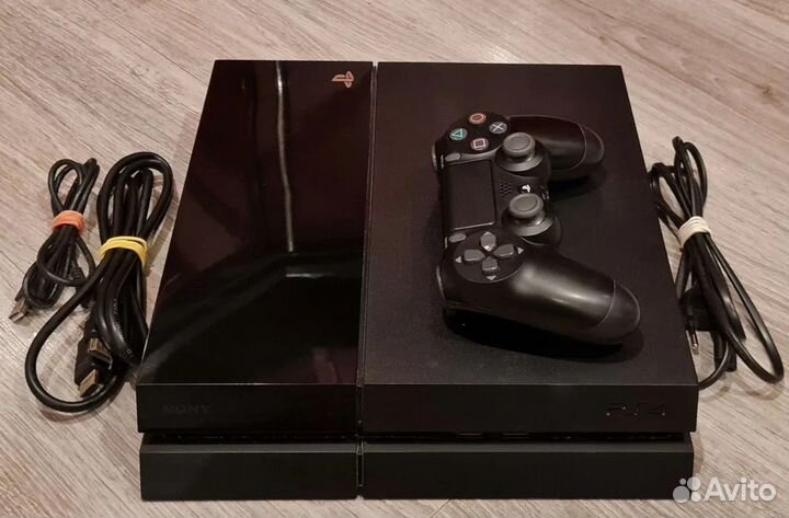 PlayStation 4 приставка + 400 игр в хорошие руки