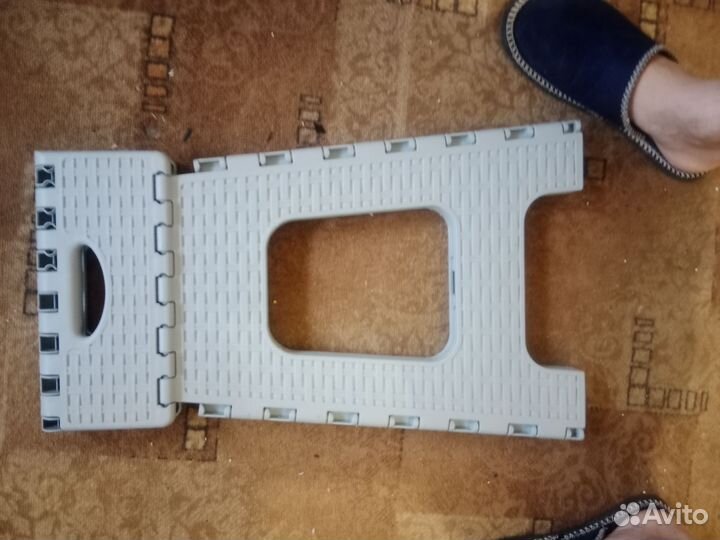 Табурет пластиковый