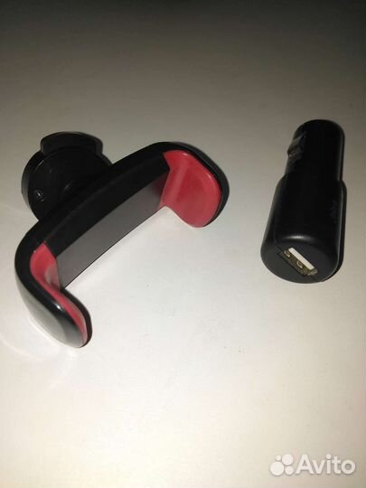 Держатель для телефона и USB адаптер в авто