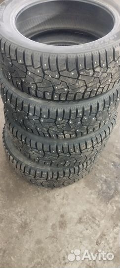 Pirelli Ice Zero 195/50 R15