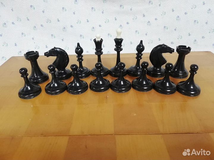 Шахматы СССР фигуры пластик с утяжелением