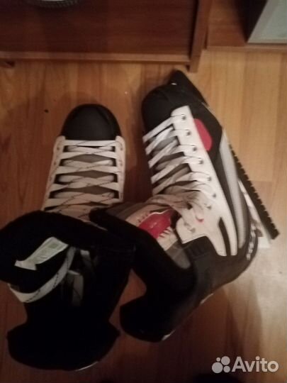 Коньки хоккейные Oxelo 45 размер