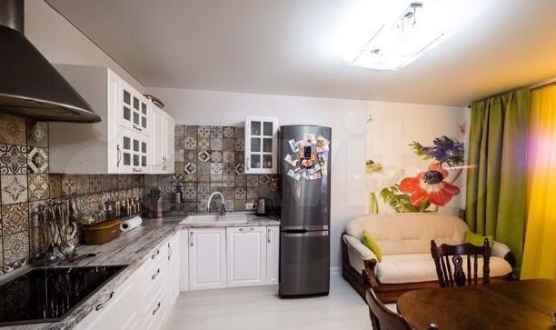 2-к. квартира, 85 м², 17/20 эт.