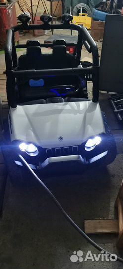 Детский электромобиль бу