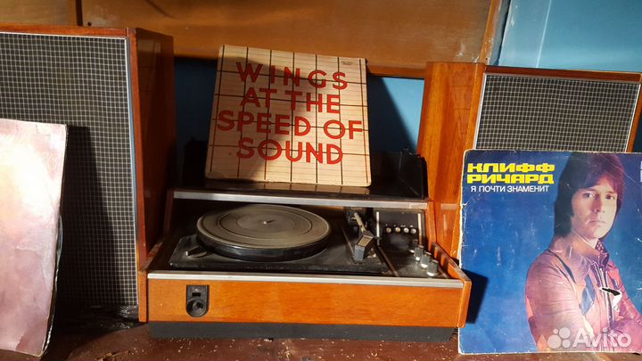 Проигрыватель винила Вега