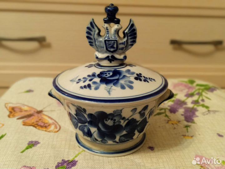 Гжель оригинал. Шкатулка конфетница двуглавый орел