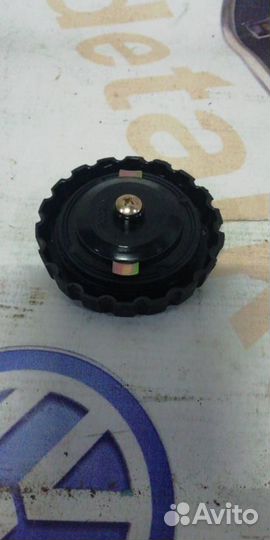 Крышка маслозаливной горловины новая Daewoo Nexia