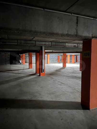 Машиноместо, 15 м²